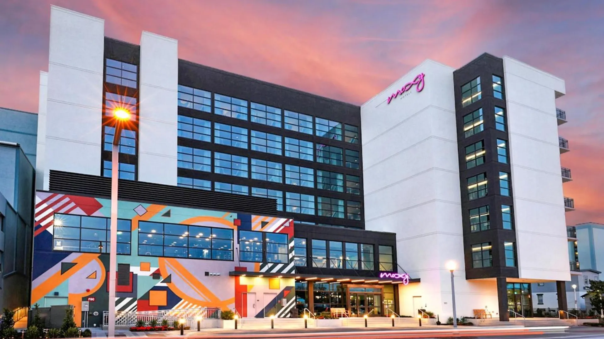 Hotel Moxy Virginia Beach Oceanfront